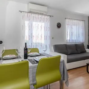  Apartman Dario